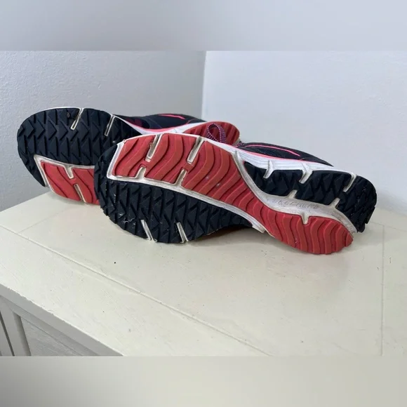 Lightweight Sketchers Sneakers - Picture 9 of 9